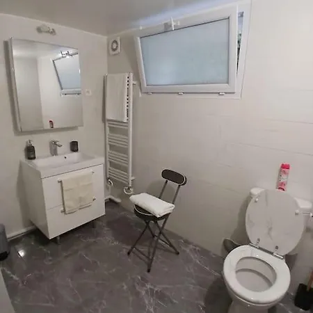 شقة Hebergement Senlis سونلي