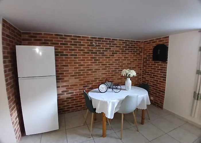 Hébergement Senlis * Senlis (Oise)